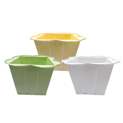 Picture of 3 Asst Petal Top Square Planter 4.5"