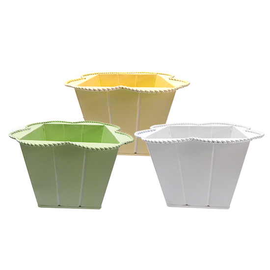 Picture of 3 Asst Petal Top Square Planter 4.5"